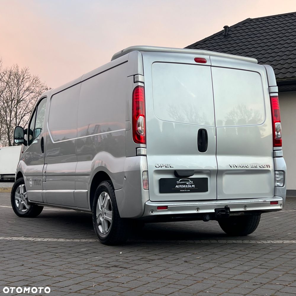 Opel VIVARO - 18