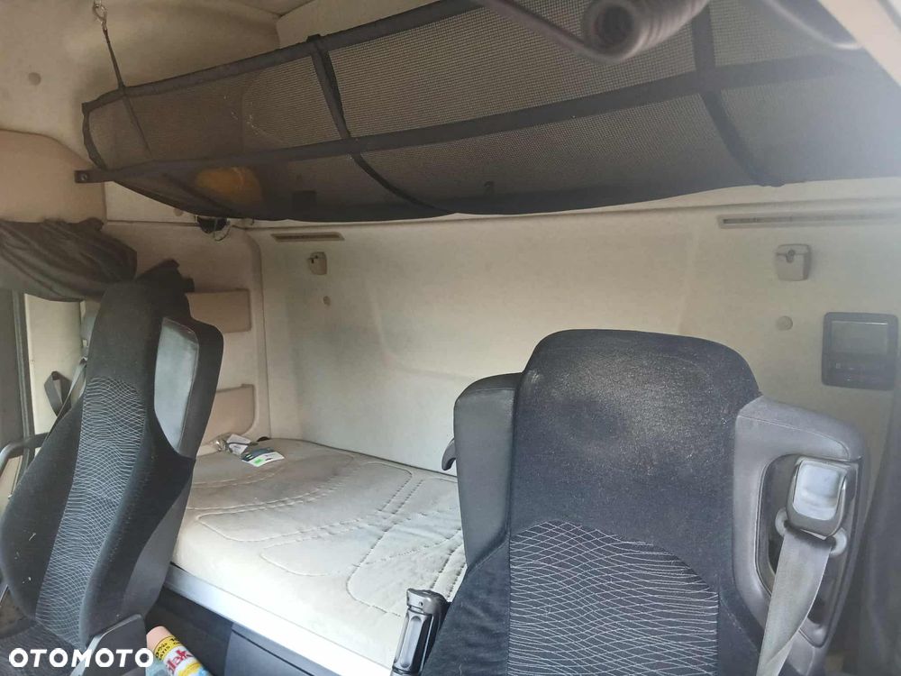 Mercedes-Benz 1845 - 7