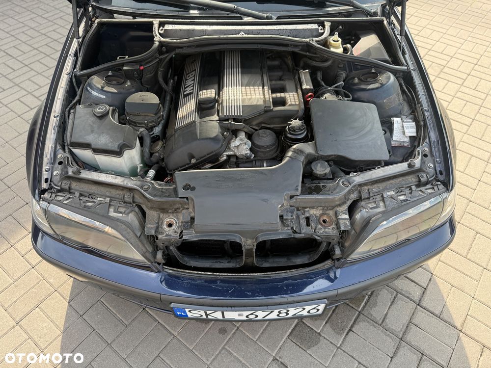 BMW Seria 3 320i Edition Exclusive - 28