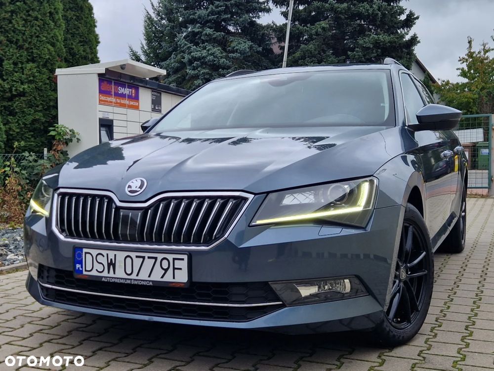 Skoda Superb 2.0 TDI DSG Style - 1