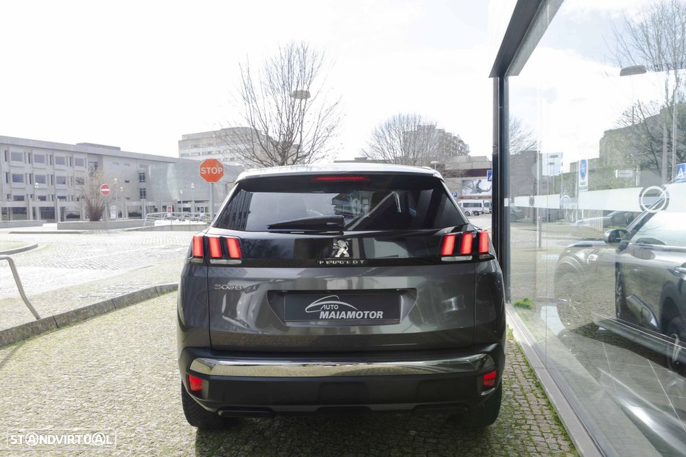 Peugeot 3008 1.2 PureTech Allure EAT8 - 19