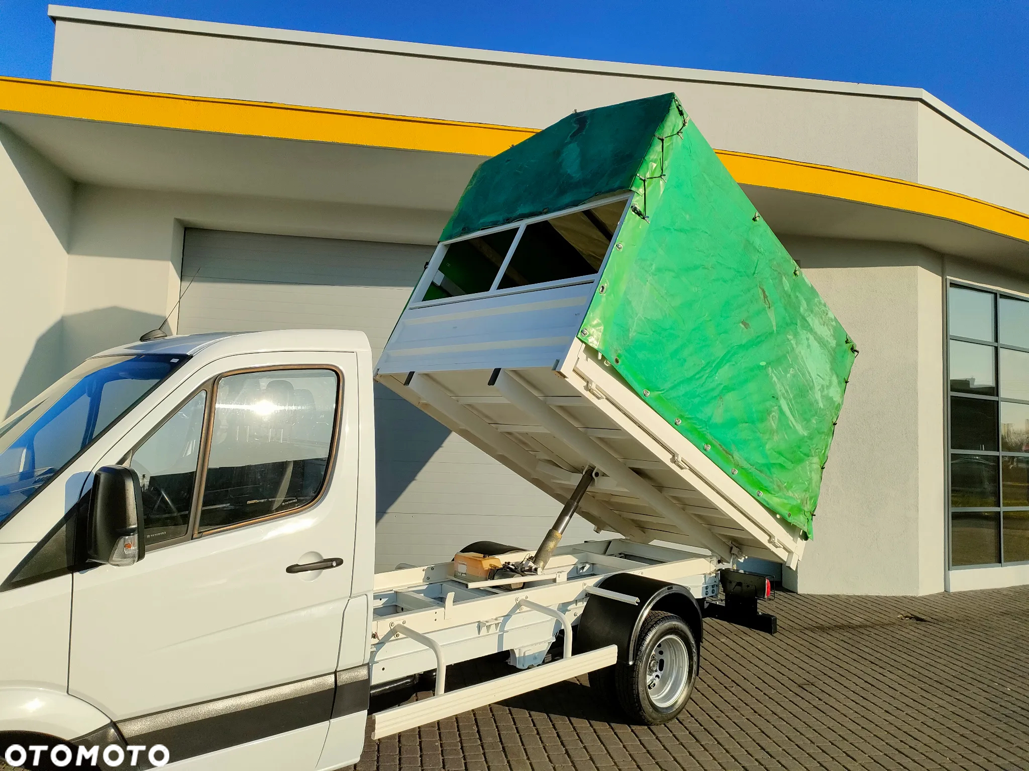 Mercedes-Benz Sprinter - 10