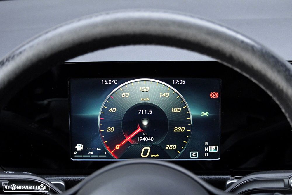 Mercedes-Benz GLB 200 d Progressive - 33