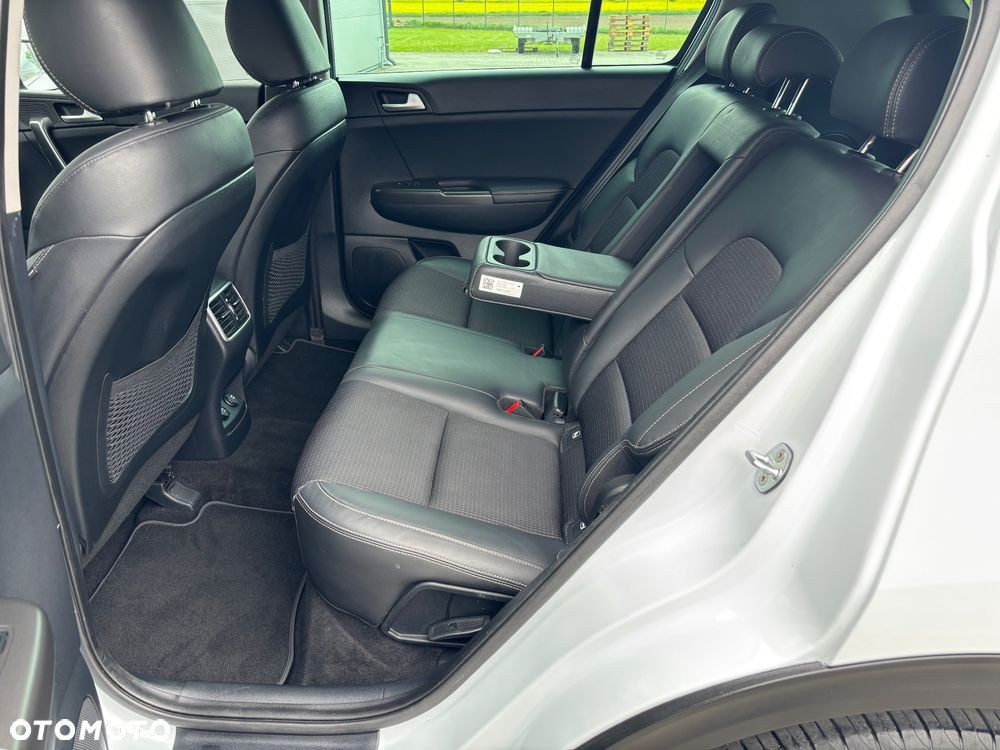 Kia Sportage 1.6 GDI 2WD ISG Spirit - 34