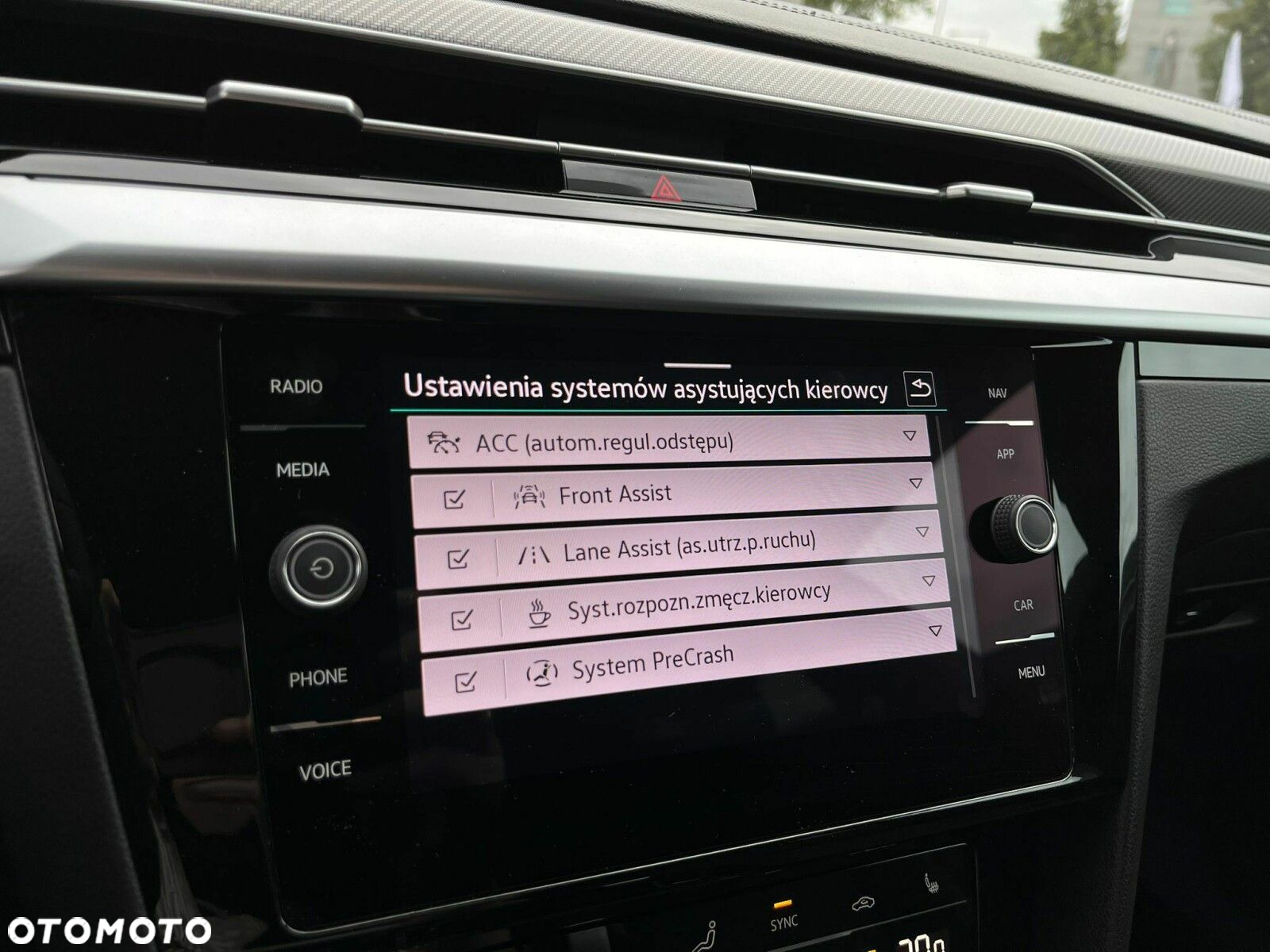 Volkswagen Arteon - 23