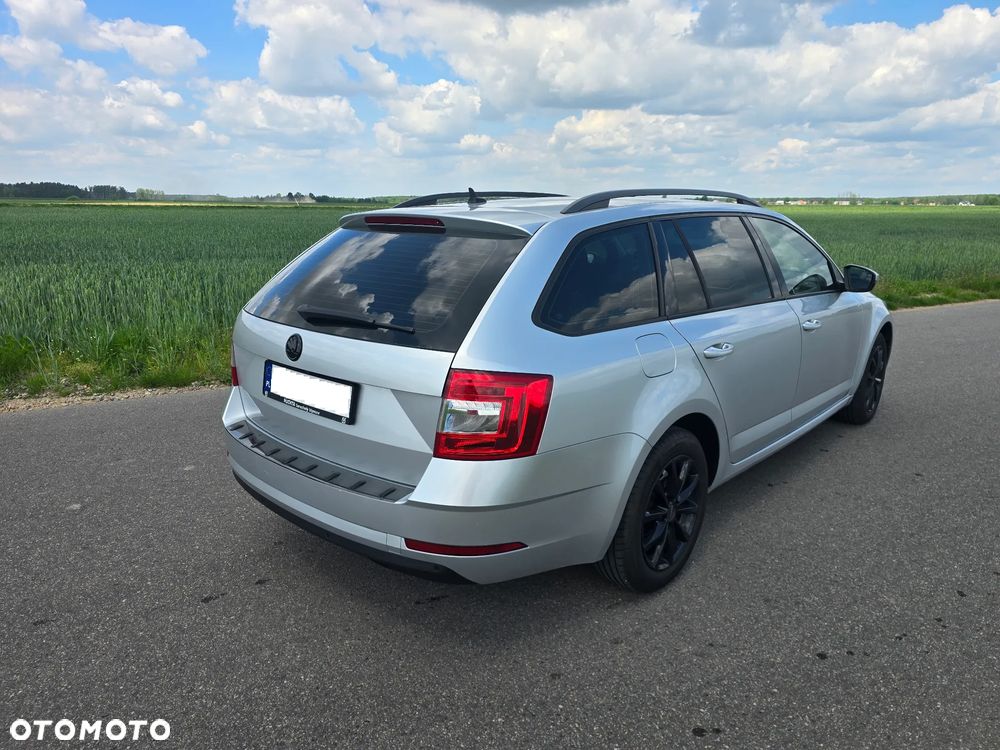 Skoda Octavia 1.6 TDI Ambition DSG - 5