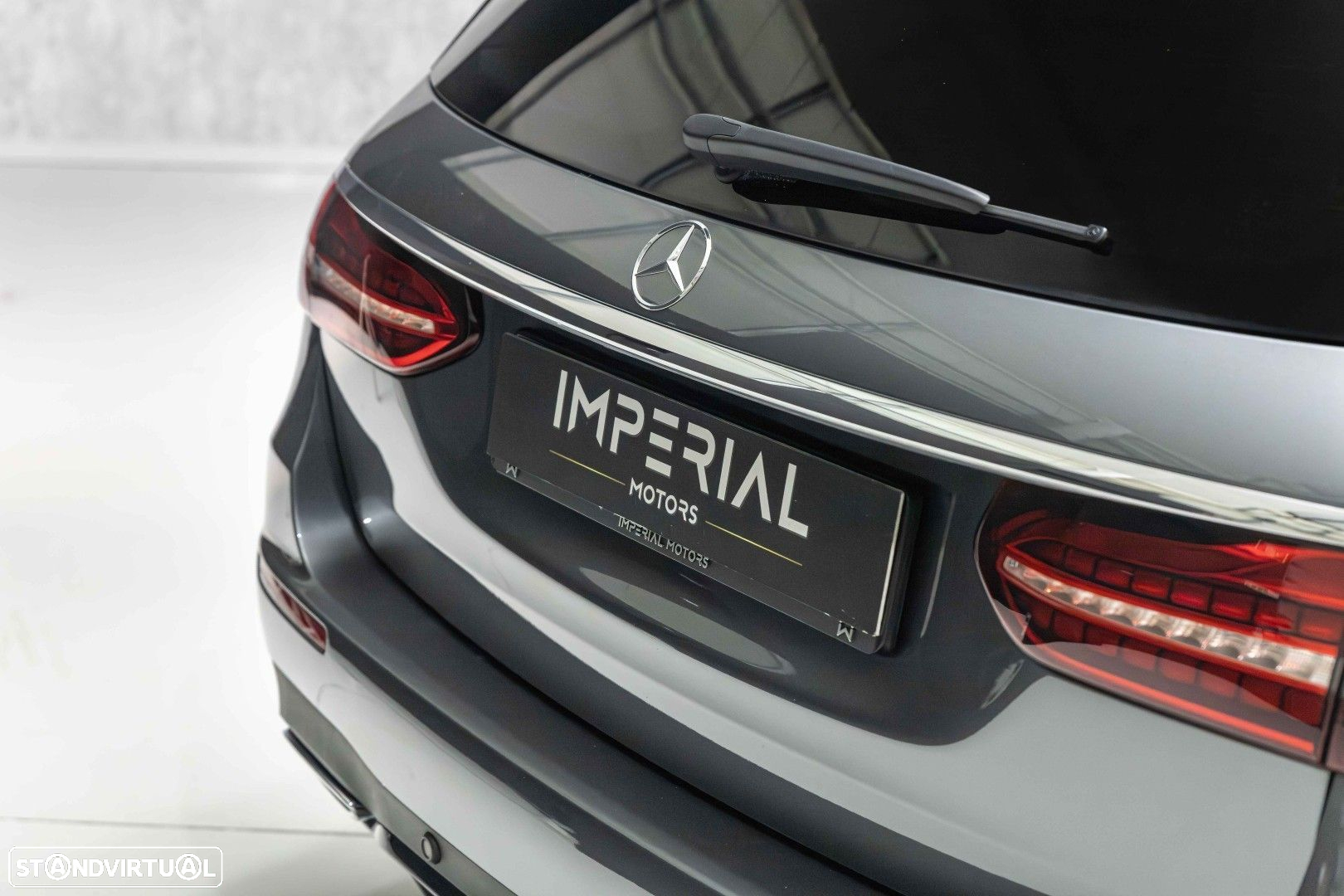 Mercedes-Benz E 300 de AMG Line - 13