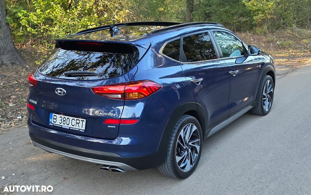 Hyundai Tucson 2.0 CRDI 4WD 8AT Luxury - 3