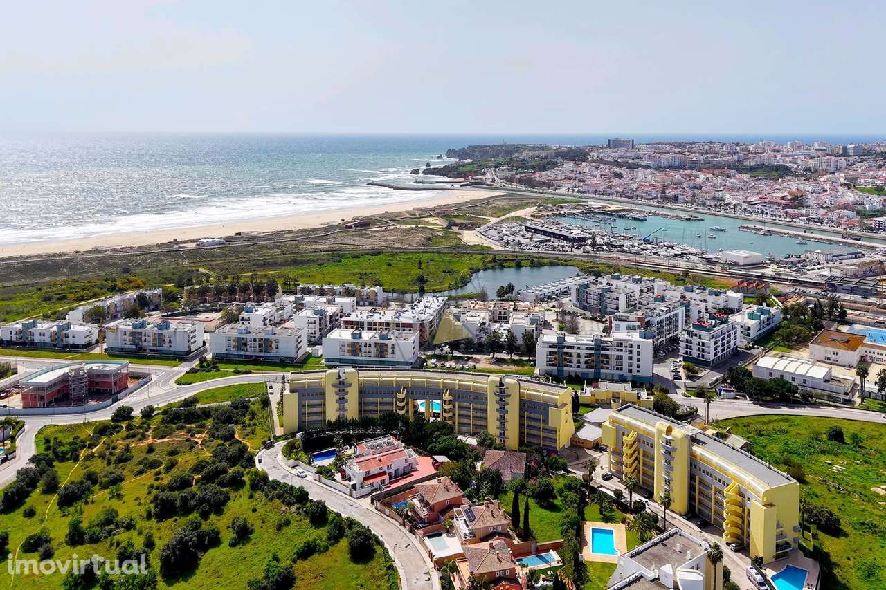 Apartamento T3 Novo com Piscina e Vista Mar situado em Lagos, Meia Pra - Grande imagem: 3/20