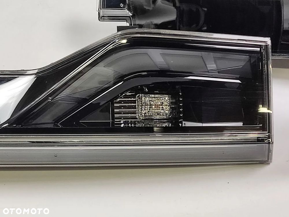HONDA HR-V od 2021r Lampa Tylna Biała Komplet - 5