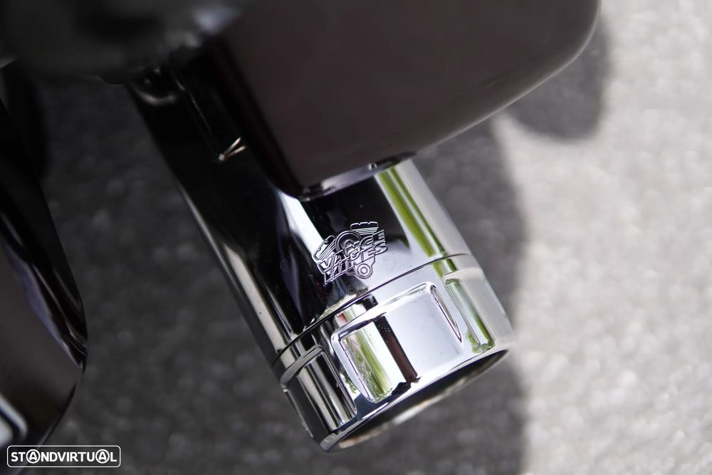 Harley-Davidson Road King Classic - 21