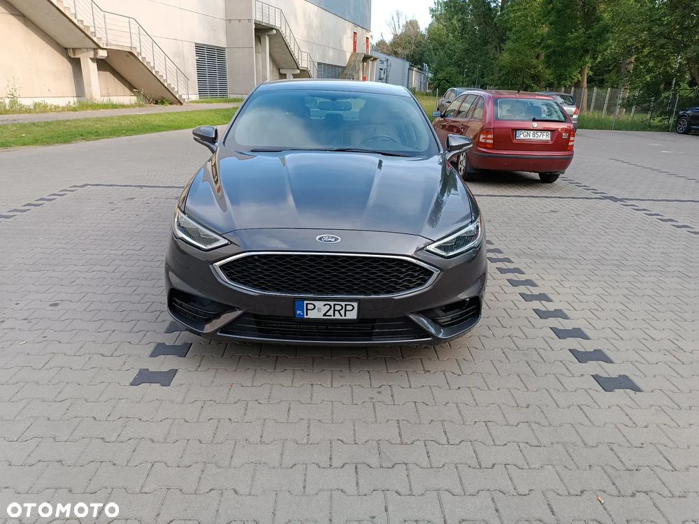 Ford Fusion - 7
