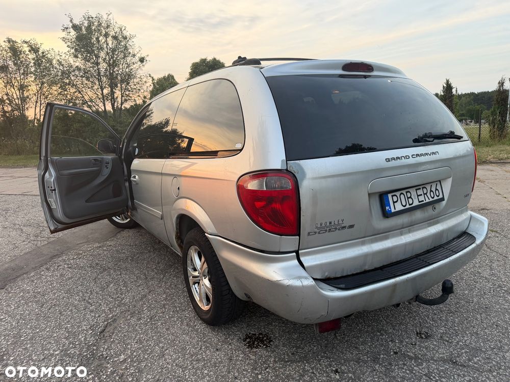 Dodge Grand Caravan - 16