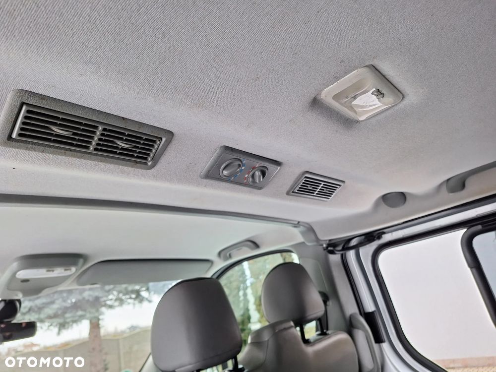 Opel Vivaro L1H1 DPF Tour Cosmo - 23