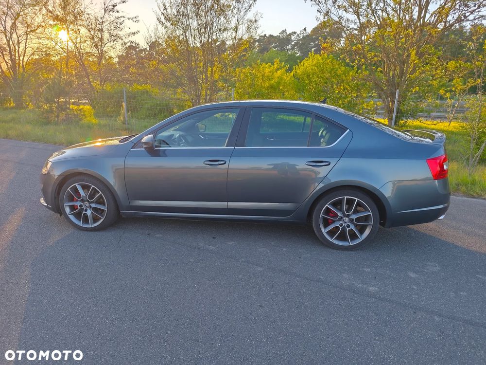 Skoda Octavia 2.0 TDI (Green tec) RS - 6