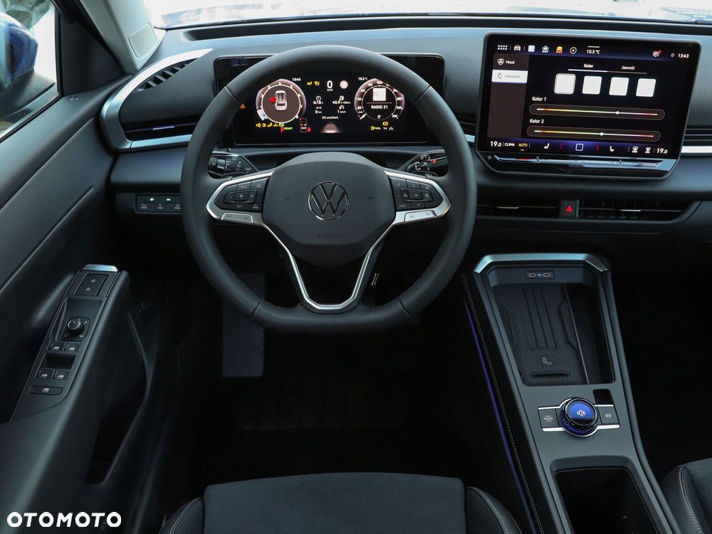 Volkswagen T-Roc - 16