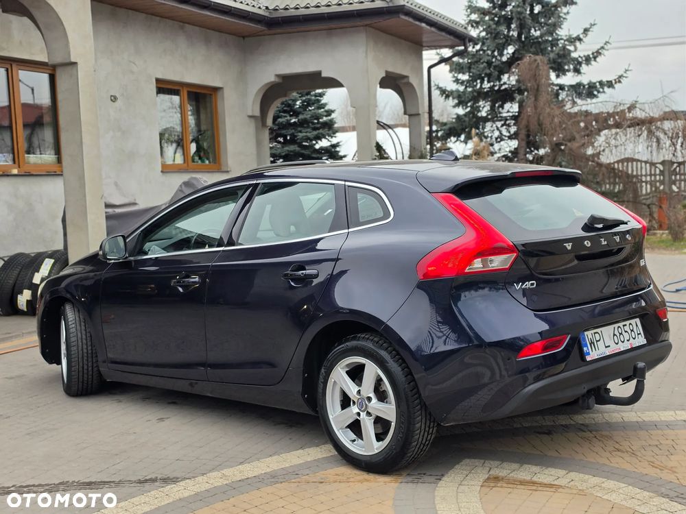 Volvo V40 - 2