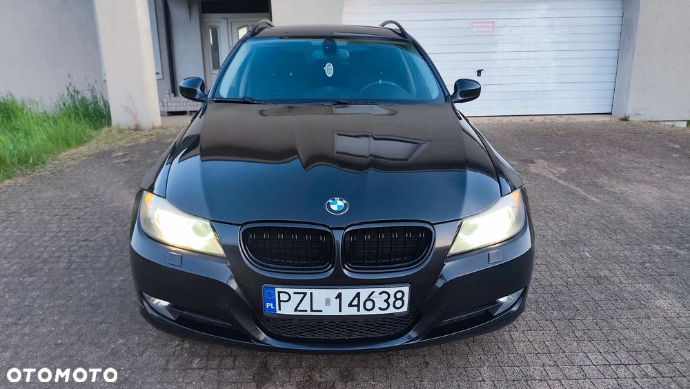 BMW Seria 3 320d DPF - 23