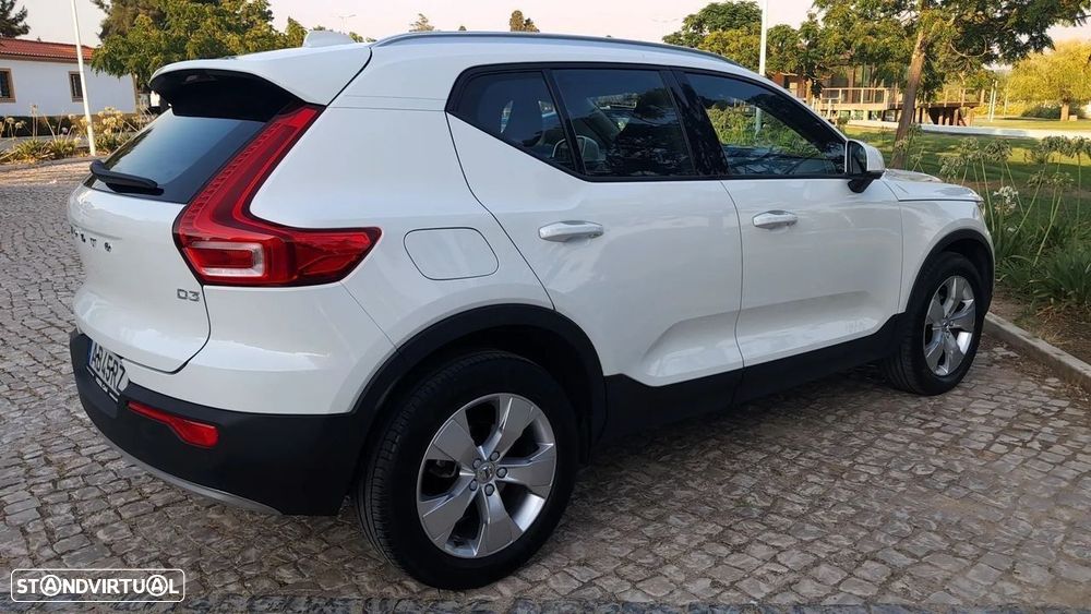 Volvo XC 40 2.0 D3 Momentum Plus - 18