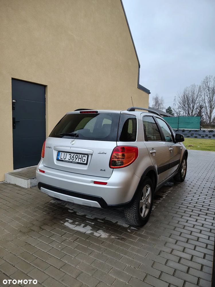 Suzuki SX4 1.6 Comfort Plus 4WD - 4
