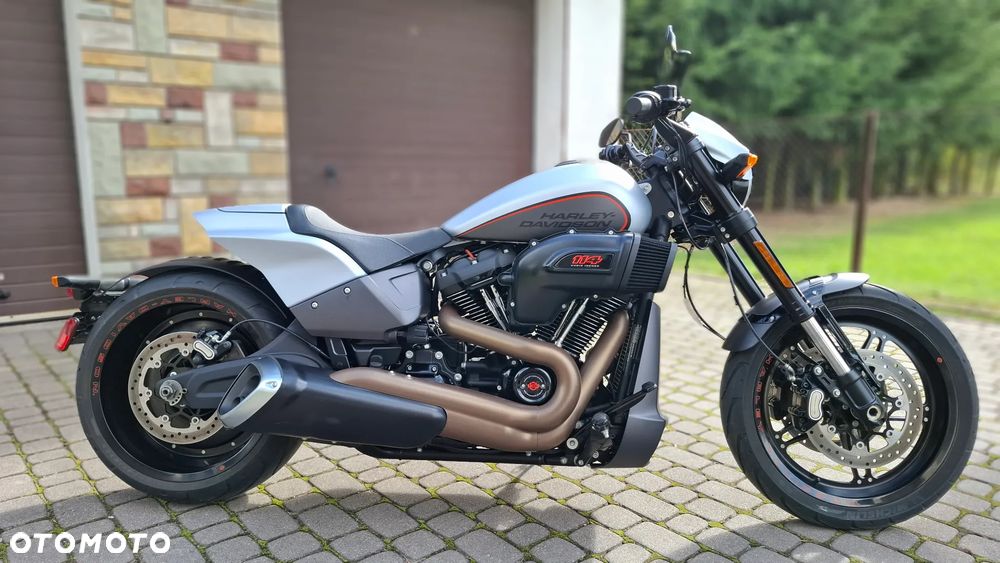 Harley-Davidson Softail FXDR - 16