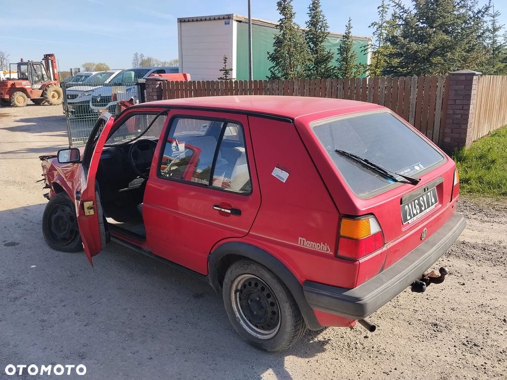 Volkswagen Golf - 5