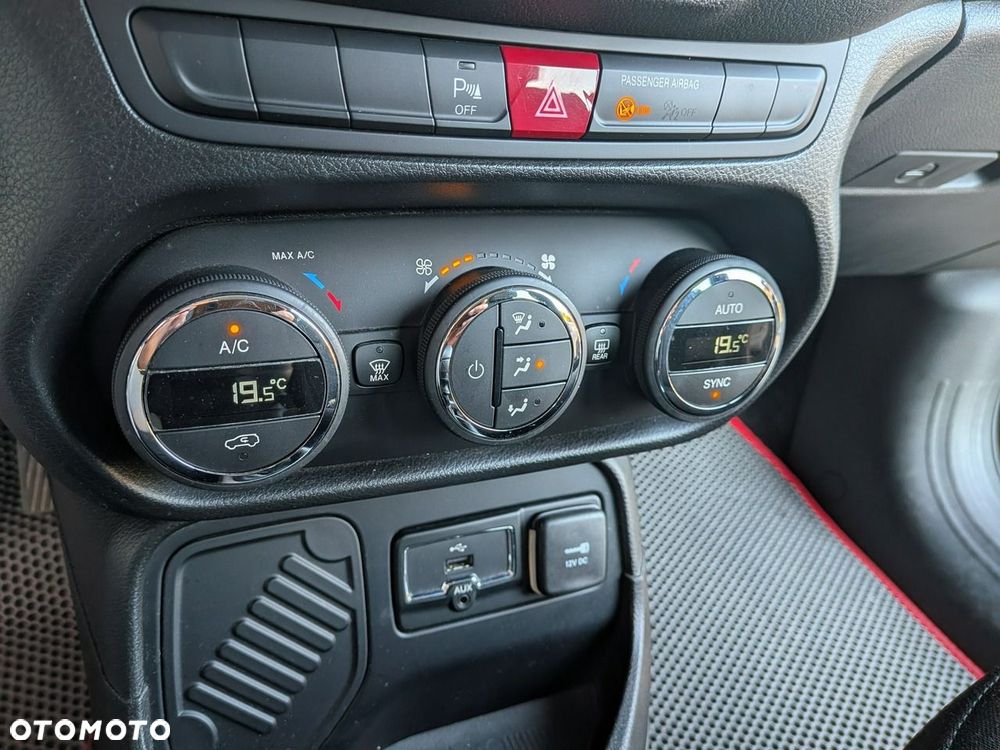 Jeep Renegade - 20