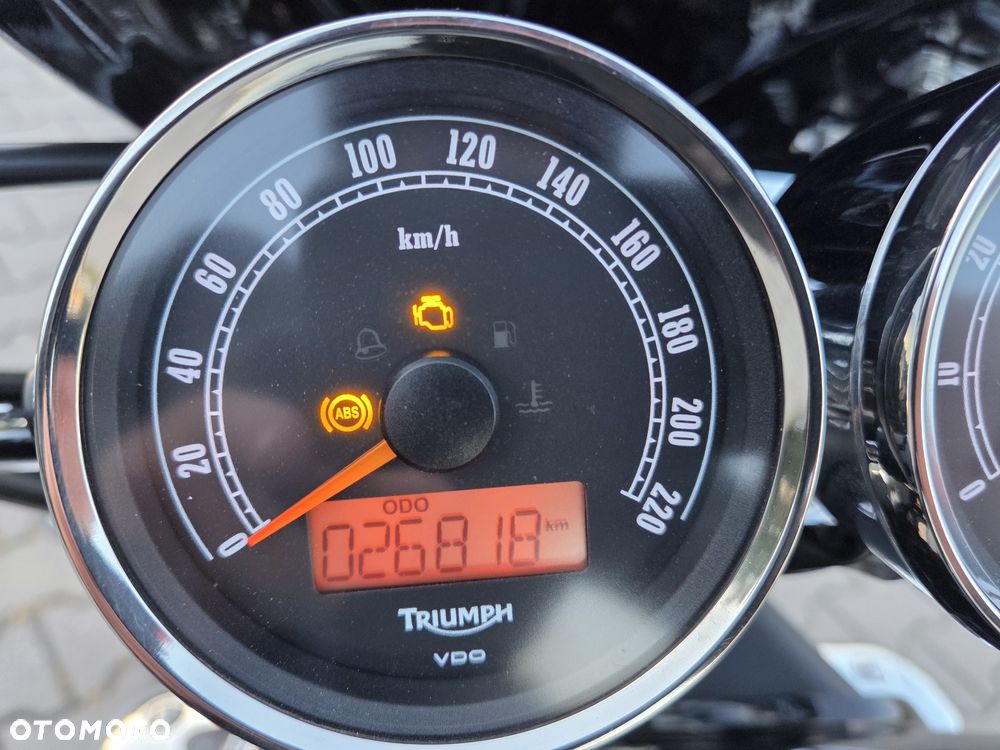Triumph Rocket - 9