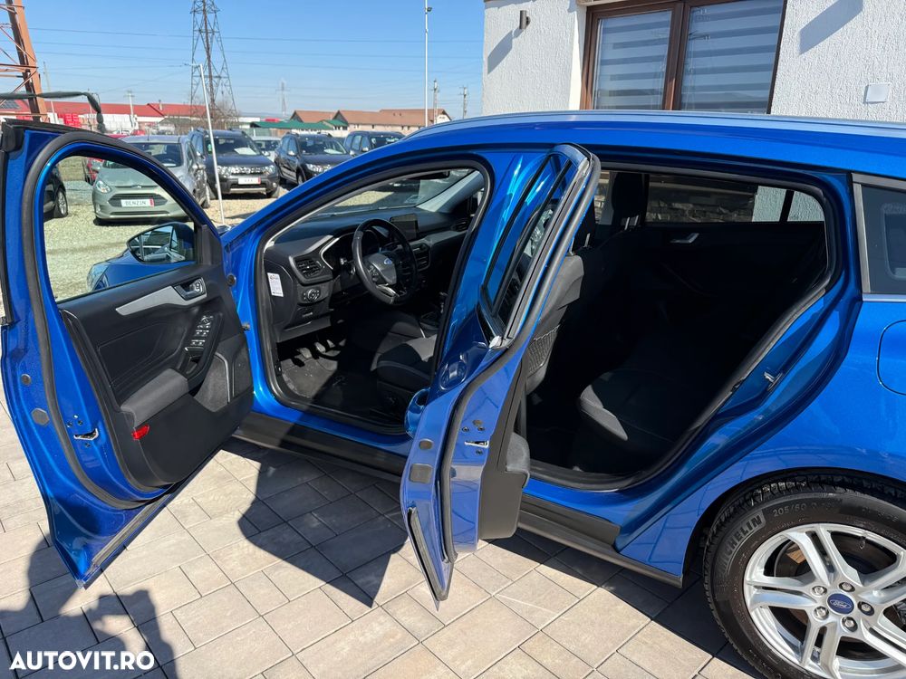 Ford Focus - 12