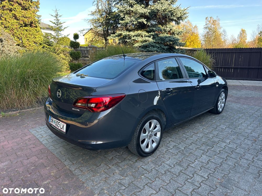 Opel Astra 1.4 Selection - 11