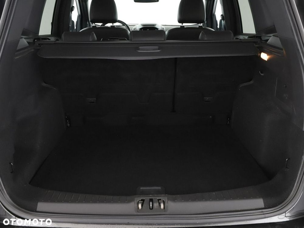 Ford Kuga 1.5 EcoBoost 2x4 ST-Line - 21