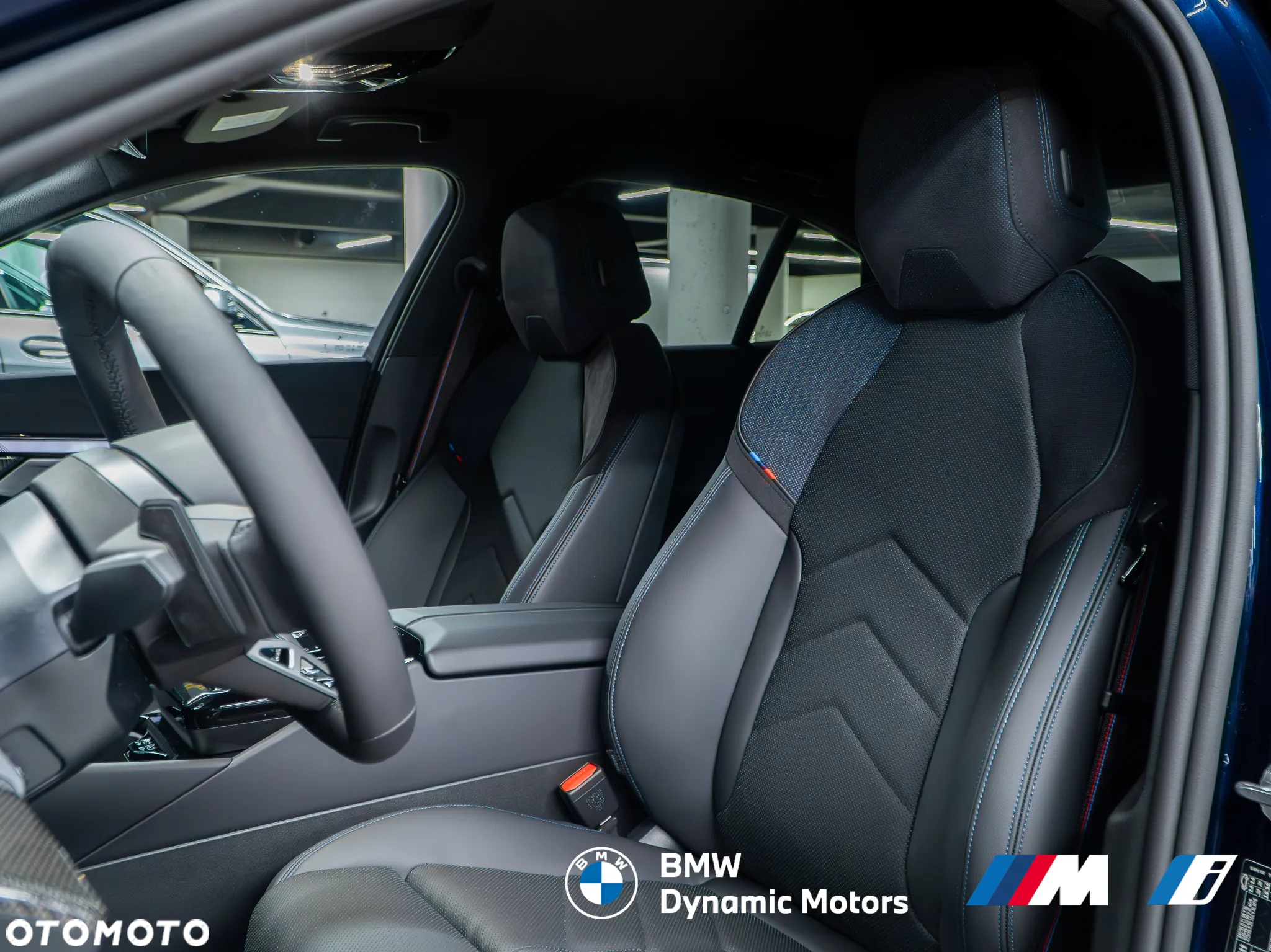 BMW Seria 5 520d xDrive - 14