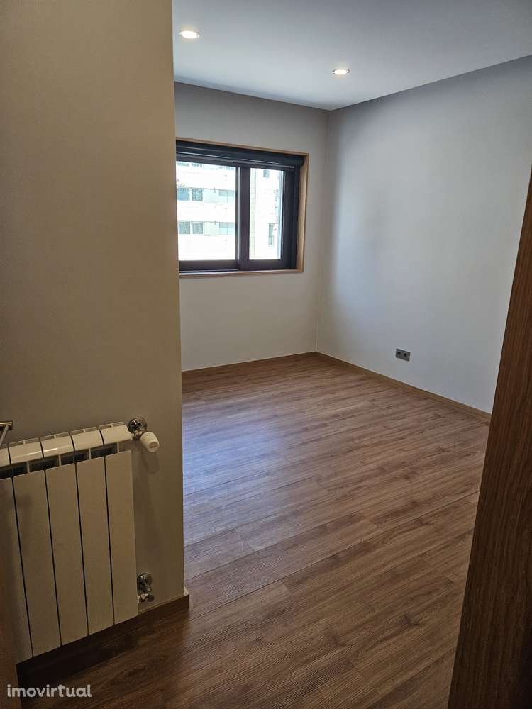 T3+1 NO PORTO RAMADA ALTA, PRC MARQUÊS. - Grande imagem: 5/11