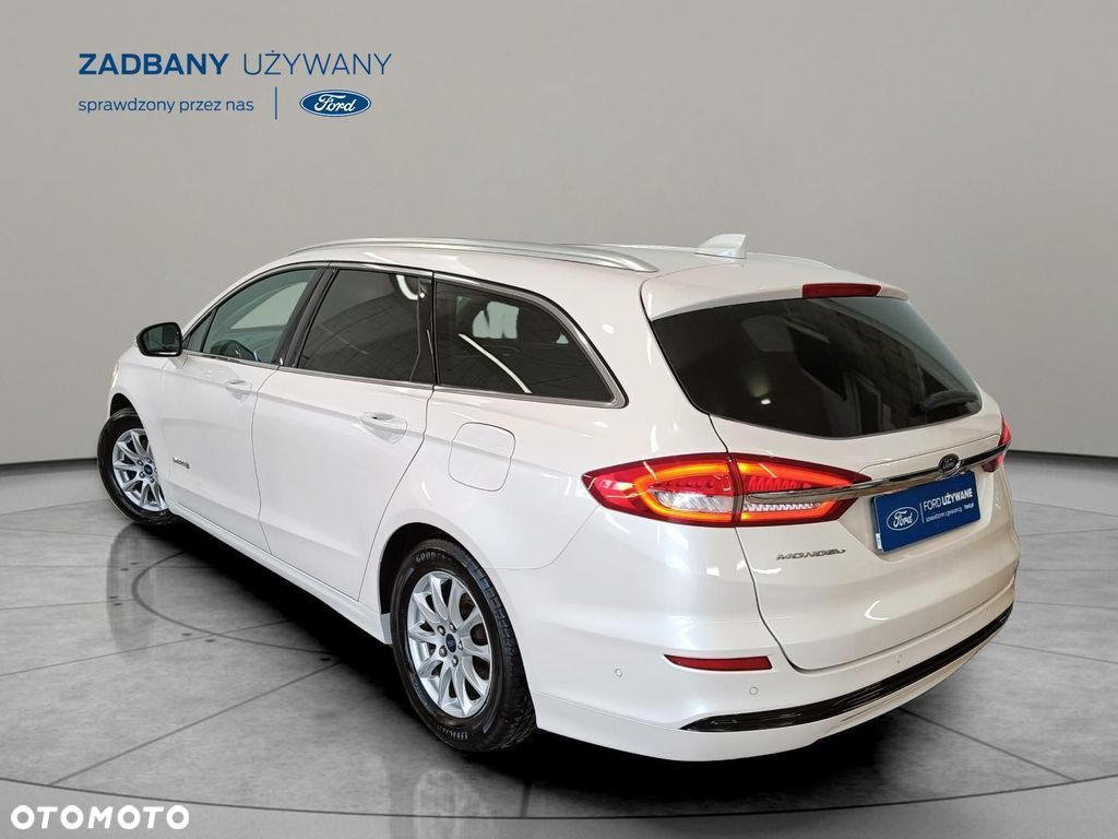 Ford Mondeo 2.0 Hybrid Titanium - 4