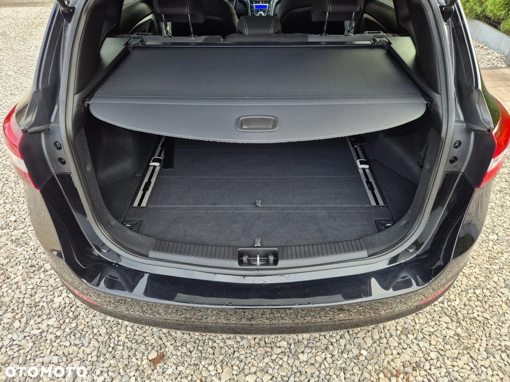 Hyundai i30 blue Kombi 1.6 GDi Passion - 17
