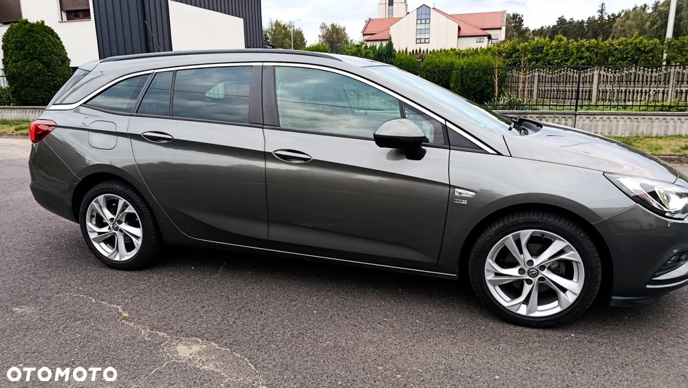Opel Astra 1.4 Turbo 120 Jahre - 21