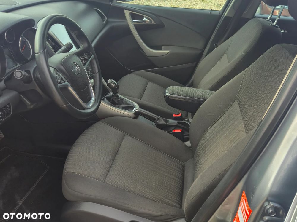 Opel Astra 1.4 Turbo Design Edition - 17