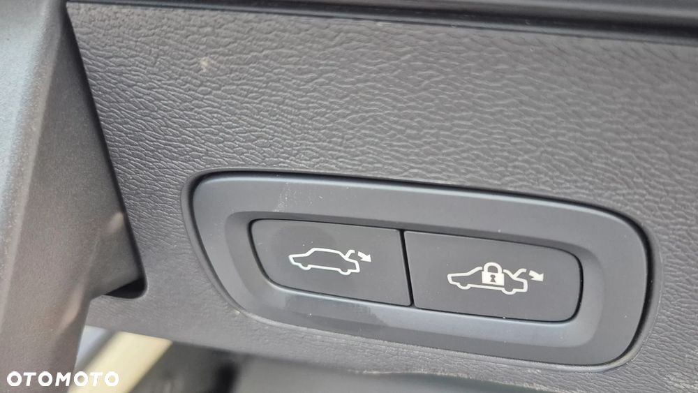 Volvo XC 60 B5 B AWD Inscription - 36