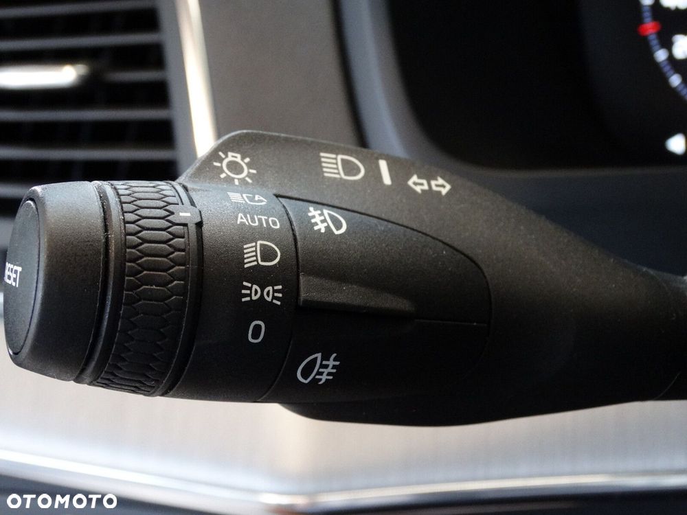 Volvo XC 90 - 12