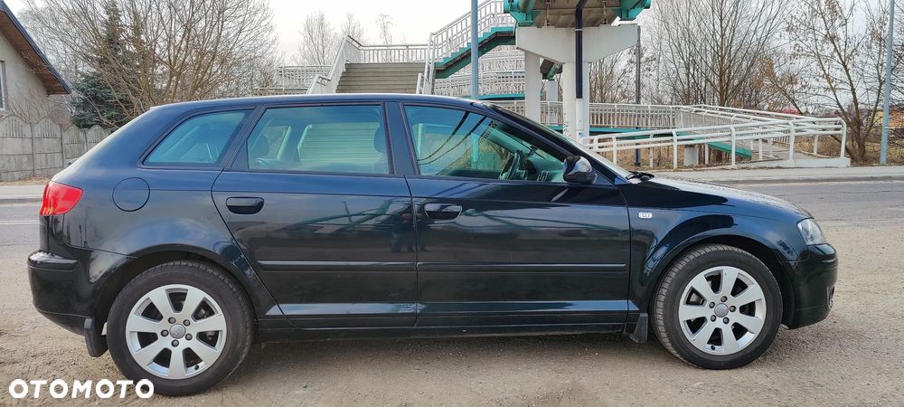 Audi A3 Sportback 2.0 TDI Ambiente S tronic - 5