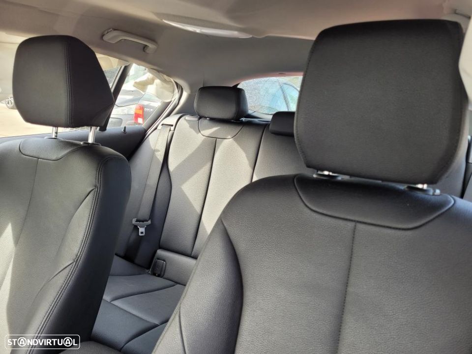 Bmw F20  116D 2017 para peças - 4
