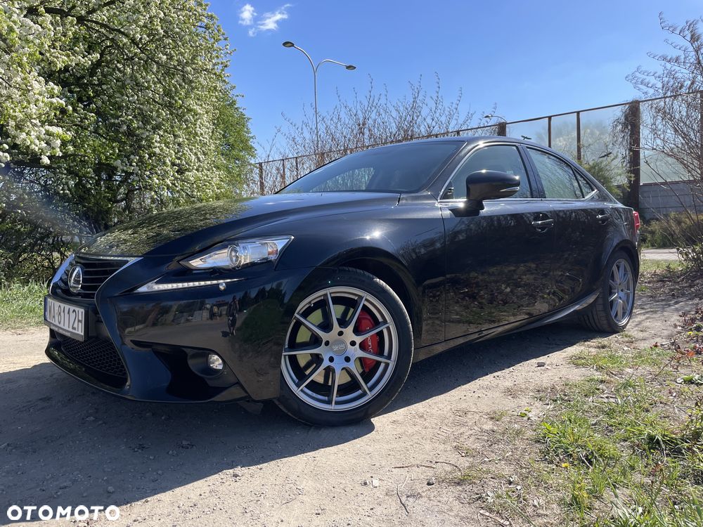 Lexus IS 200t Elite - 13