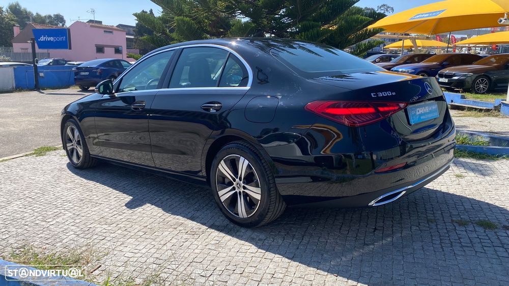 Mercedes-Benz C 300 e - 12