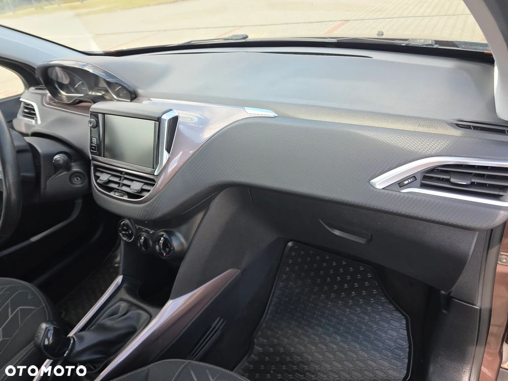 Peugeot 2008 1.6 e-HDi Active S&S - 12