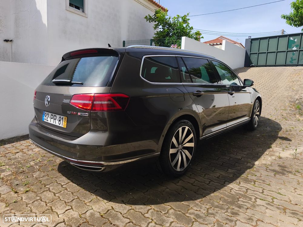 VW Passat Variant 2.0 TDI Highline DSG 4Motion - 2