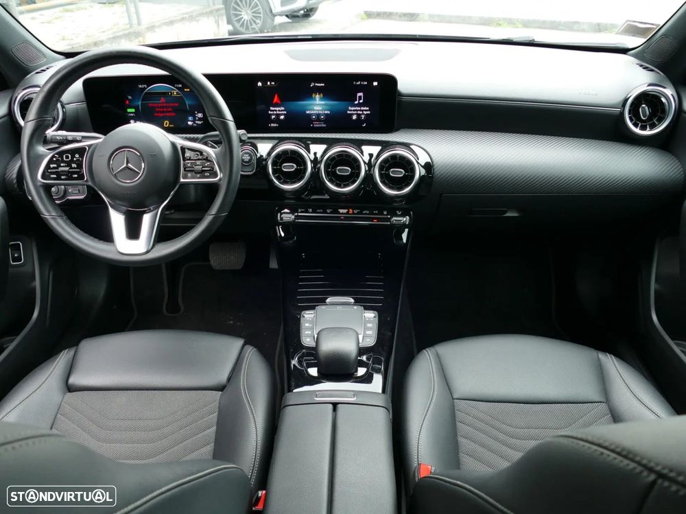 Mercedes-Benz A 250 Style Plus Aut. - 33