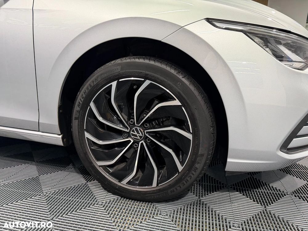 Volkswagen Golf 2.0 TDI SCR DSG Life - 24