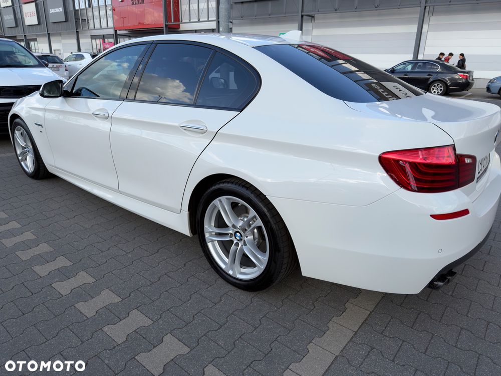 BMW Seria 5 518d M Sport - 3