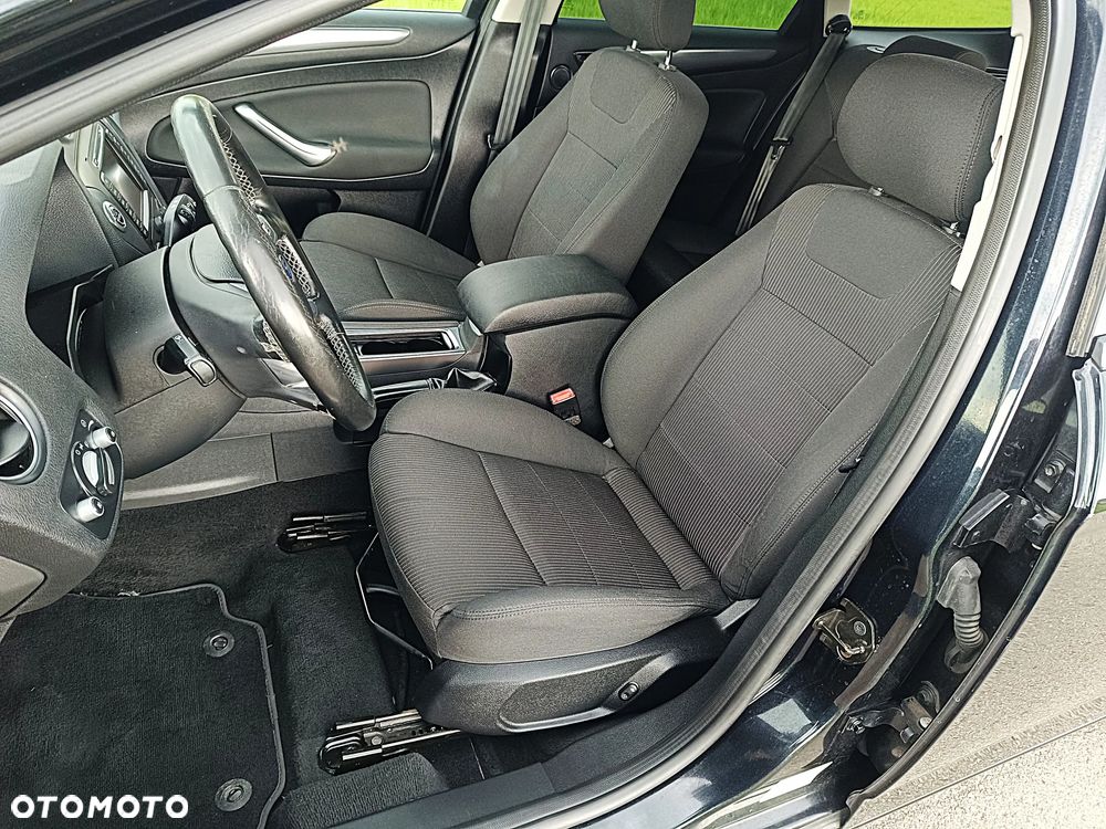 Ford Mondeo - 15