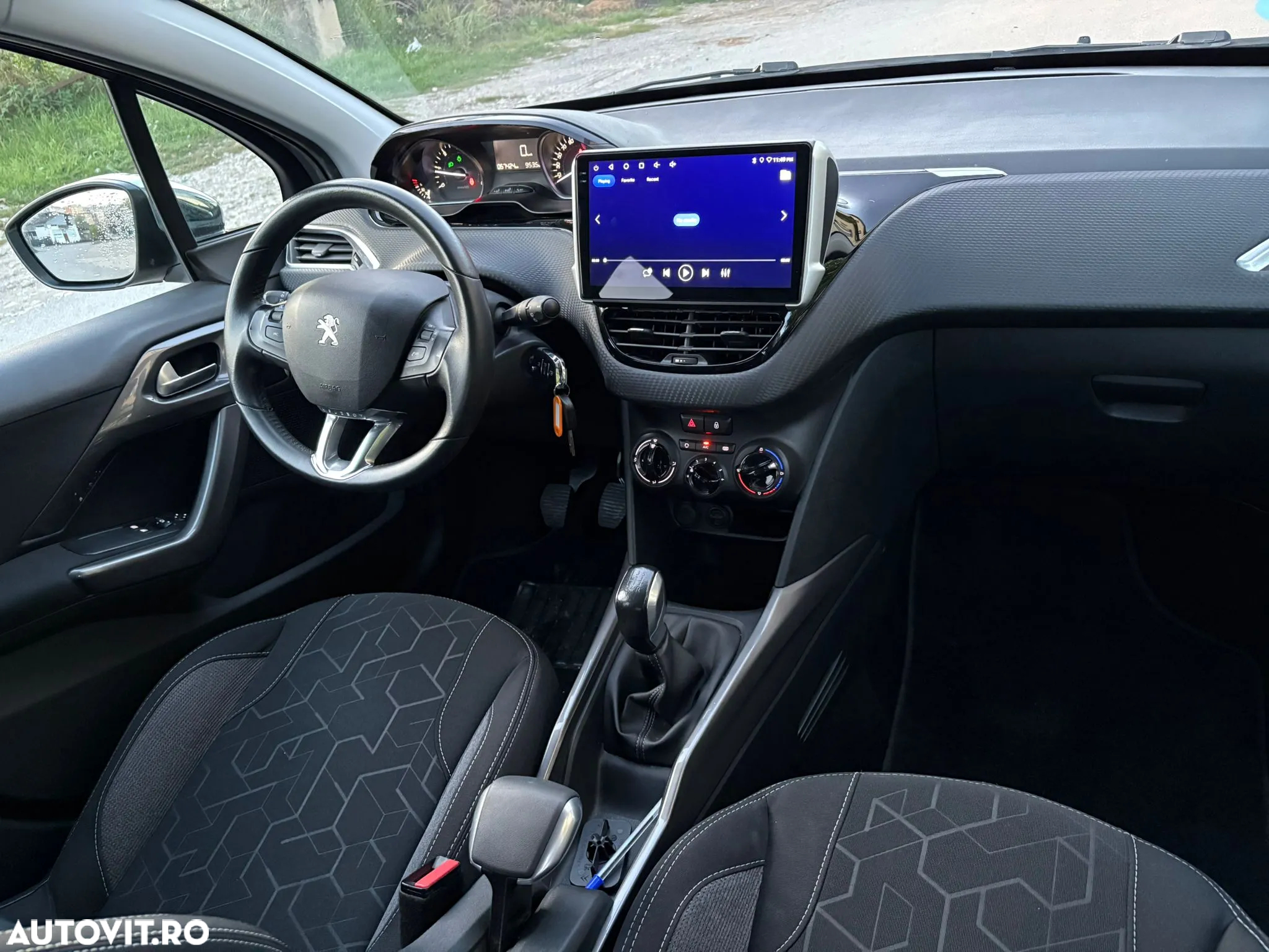 Peugeot 2008 1.6 BlueHDi FAP Active - 8